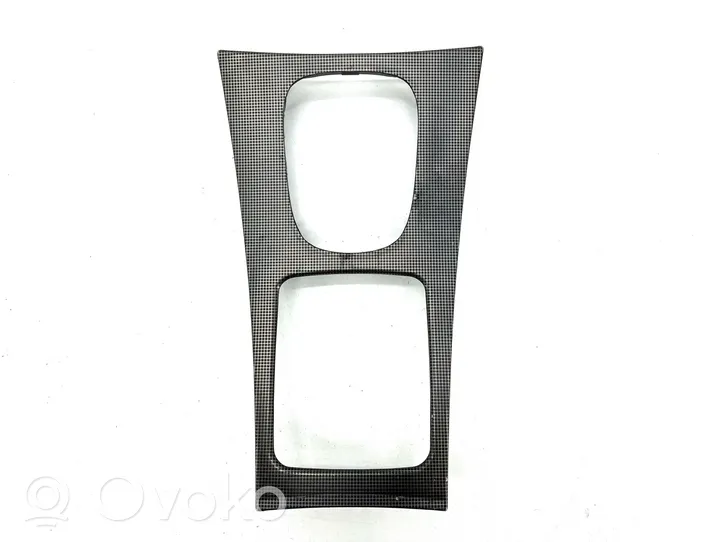 Mercedes-Benz C W203 Rivestimento in plastica cornice della leva del cambio A2036809239