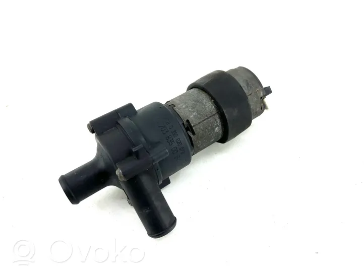 Mercedes-Benz C W203 Pompe à eau de liquide de refroidissement 2038350064