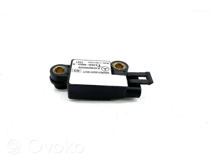 Mercedes-Benz ML W163 Airbagsensor Crashsensor Drucksensor A1638200226