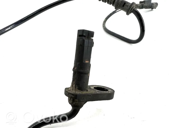 Mercedes-Benz CLS C219 Priekšējais bremžu ABS sensors A2115402917