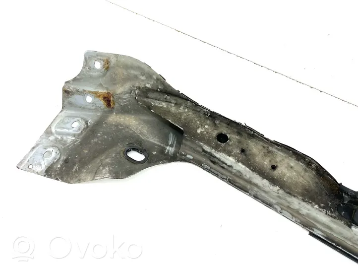 Mercedes-Benz ML W163 Staffa del pannello di supporto del radiatore parte superiore 6260346