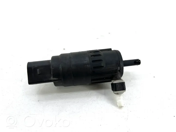 Volkswagen Transporter - Caravelle T5 Windscreen/windshield washer pump 1K5955651