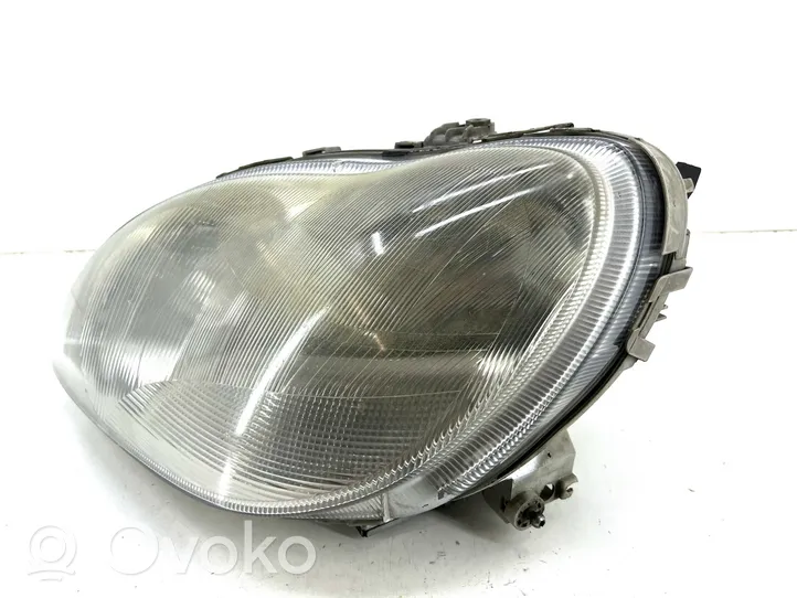 Mercedes-Benz S W220 Lampa przednia A2208200761