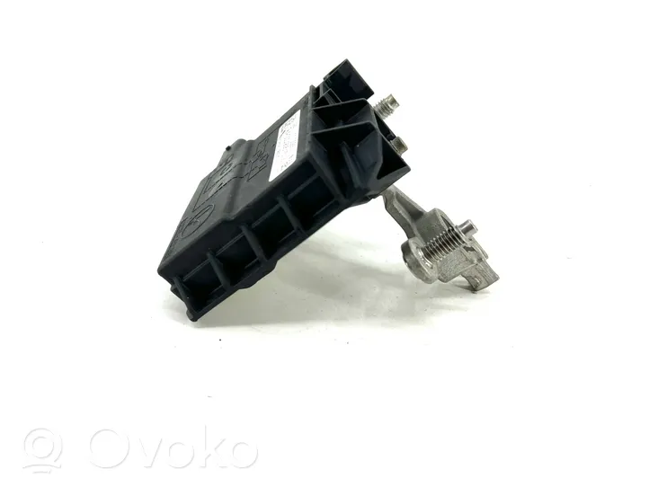 Mercedes-Benz E W213 Battery relay fuse A0009061505