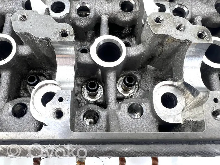 Volkswagen Transporter - Caravelle T5 Engine head R03L103373G