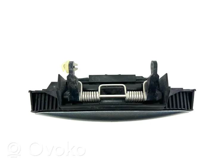 Audi A3 S3 A3 Sportback 8P Takaoven ulkokahva 4B0839885