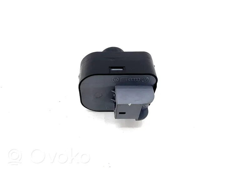 Audi A3 S3 A3 Sportback 8P Wing mirror switch 8E0959565