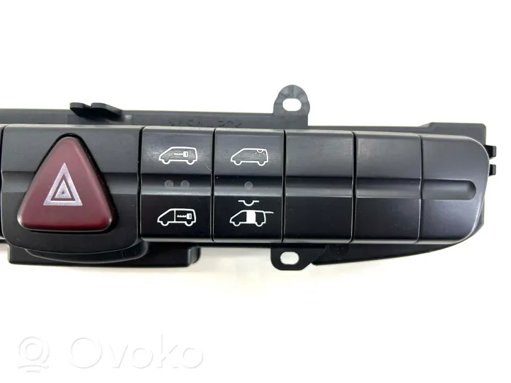 Mercedes-Benz Vito Viano W639 Botón interruptor de luz de peligro 6395450407