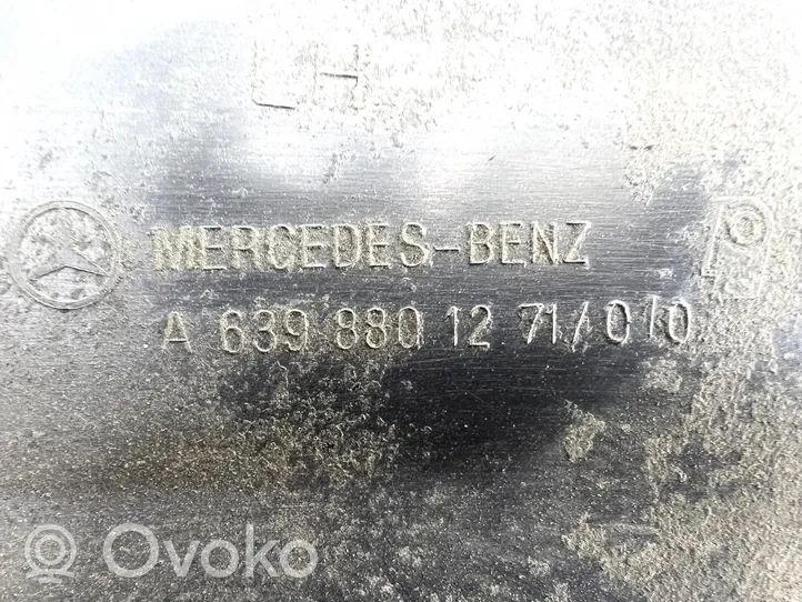 Mercedes-Benz Vito Viano W639 Kampinė galinio bamperio dalis A6398801271