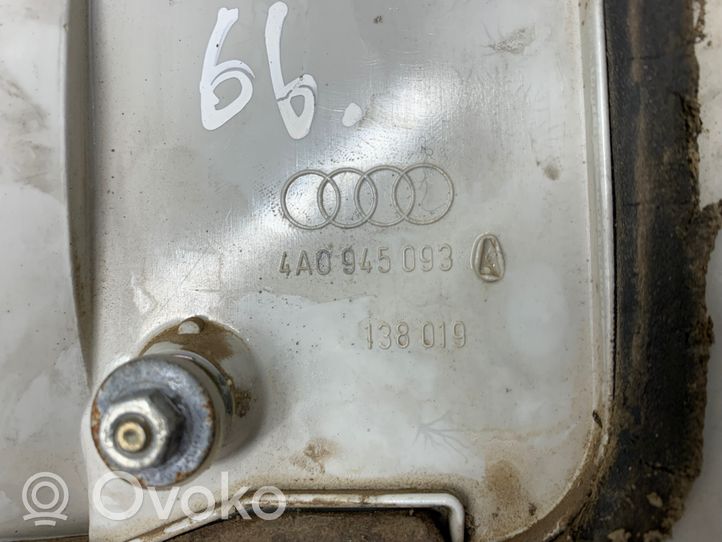 Audi 100 S4 C4 Aizmugurējais lukturis pārsegā 4A0945093