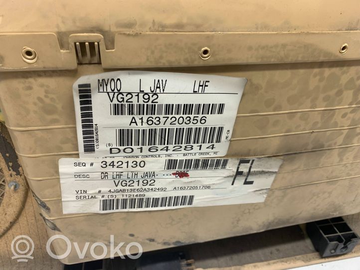 Mercedes-Benz ML W163 Apmušimas priekinių durų (obšifke) A163720356