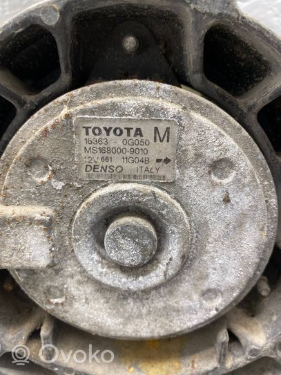 Toyota Avensis T250 Jäähdyttimen jäähdytinpuhallin 4227500310