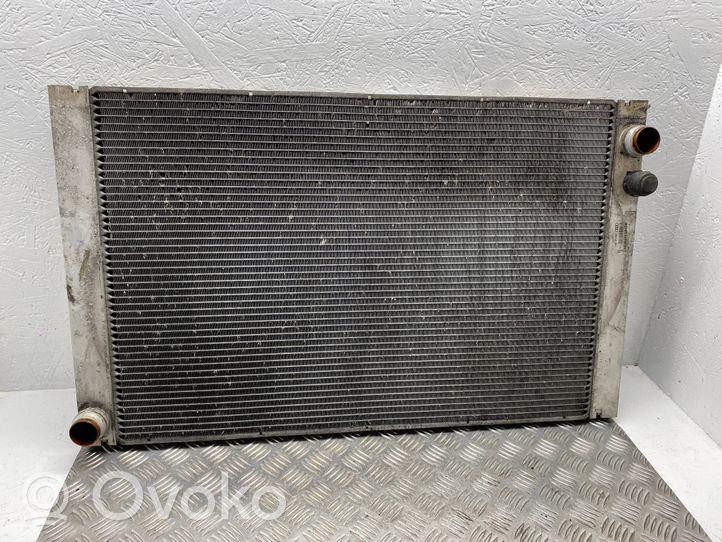 Audi A8 S8 D3 4E Radiateur de refroidissement 4E0121251