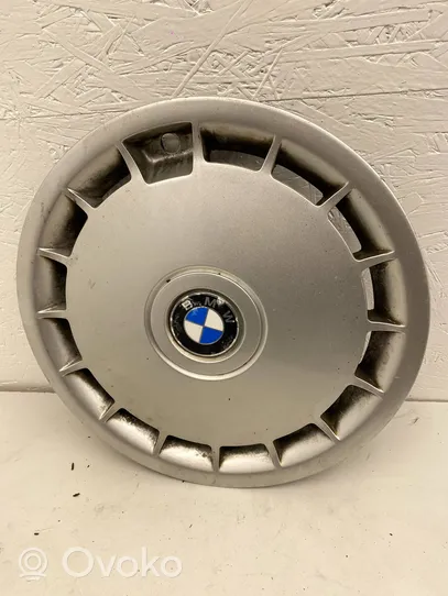 BMW 5 E34 R 15 riteņa dekoratīvais disks (-i) 36131129843