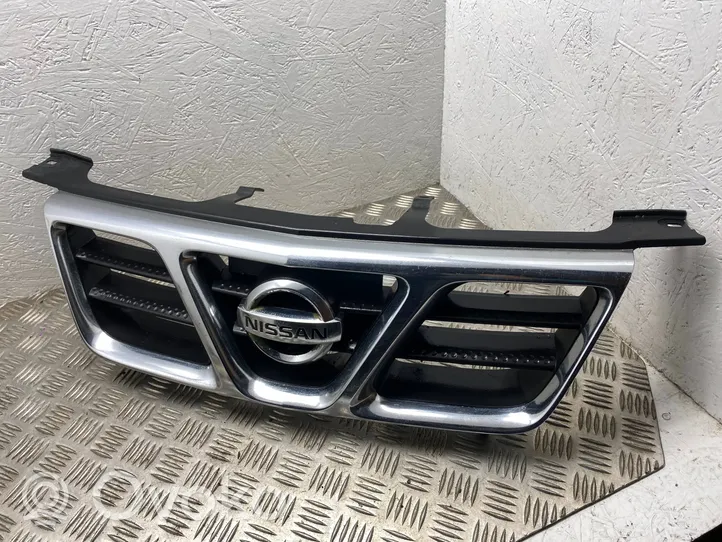 Nissan X-Trail T30 Grille de calandre avant 623108H700