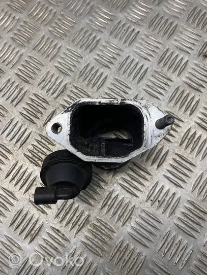 Audi A4 S4 B6 8E 8H Clapet d'étranglement 8E0145950C