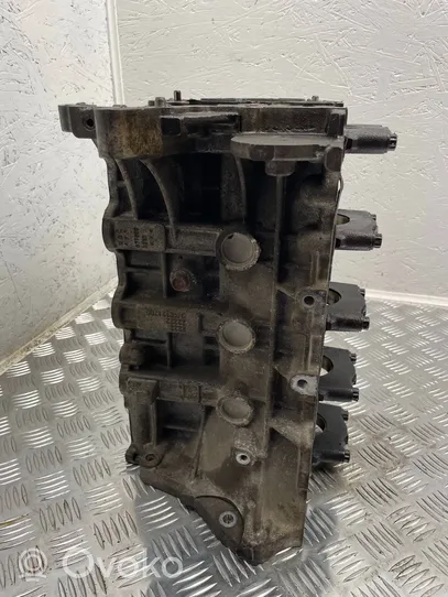 Hyundai i30 Engine block 0710121705