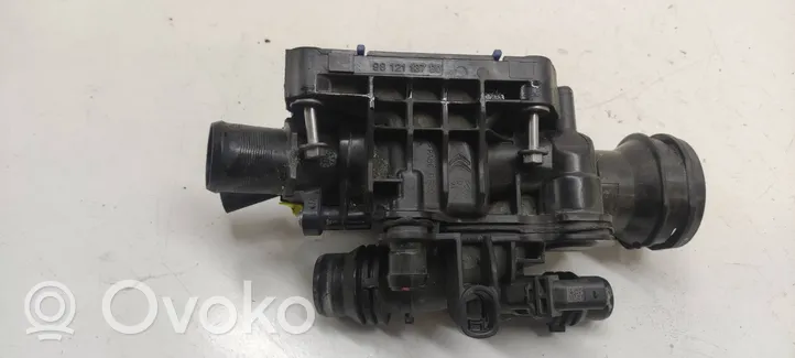 Citroen C5 Aircross Termostaatin kotelo 9812113780