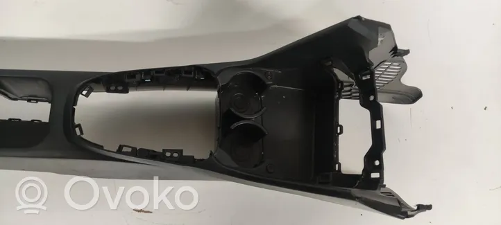 KIA Picanto Kita centrinė konsolės (tunelio) detalė 84610G6061WK