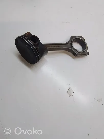 Hyundai Kona I Piston avec bielle 1710070M