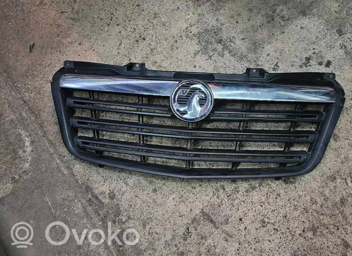 Opel Movano B Griglia superiore del radiatore paraurti anteriore 623109857R