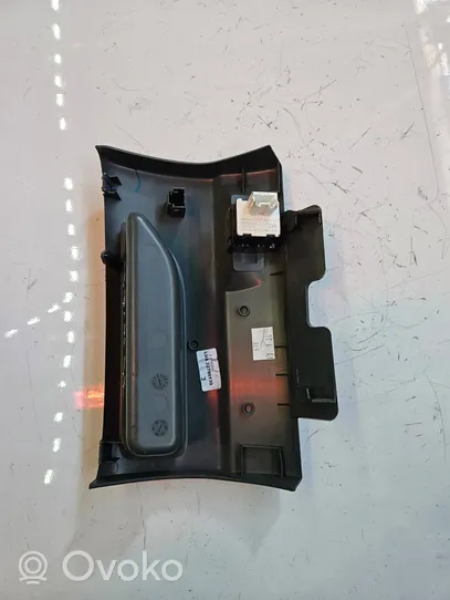 Opel Vivaro Front trunk storage compartment 9811952177