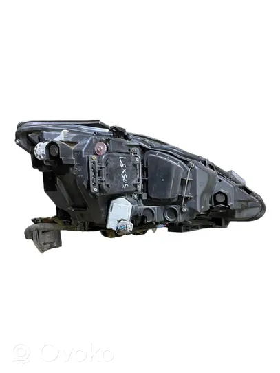 Lexus IS 220D-250-350 Lampa przednia 8107053231