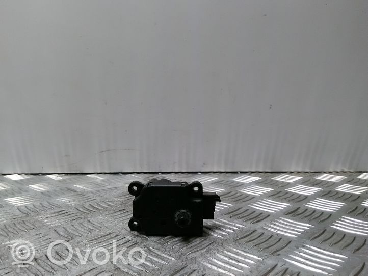 Mercedes-Benz ML W163 Motor/activador trampilla de calefacción A2038201642