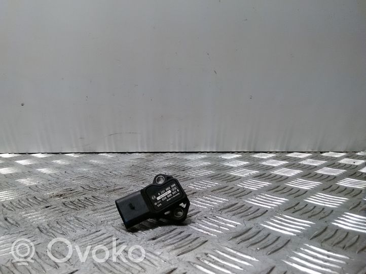 Volkswagen Touran I Czujnik ciśnienia doładowania turbosprężarki 0281002399