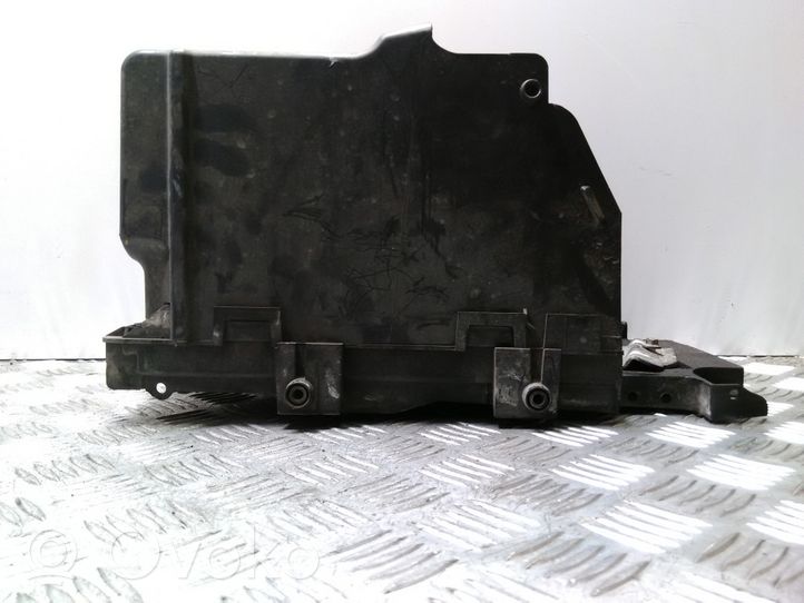 Ford Mondeo MK IV Coperchio/tappo della scatola vassoio della batteria 6G9110723AF