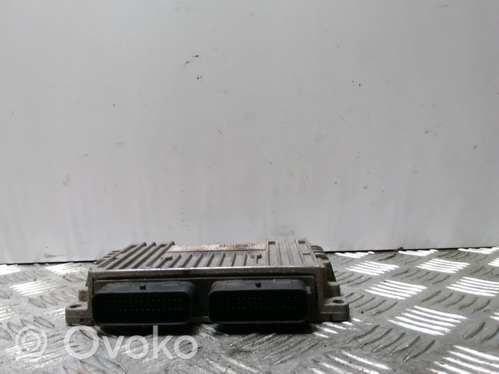 Renault Clio II Module de contrôle de boîte de vitesses ECU 7700115401