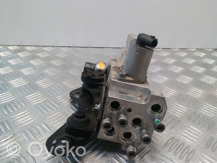 Mercedes-Benz GL X166 Gruppo di controllo/valvola dello stabilizzatore adattivo A1663201158