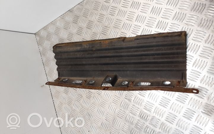 Nissan Patrol Y61 Osłona pod zderzak przedni / Absorber 