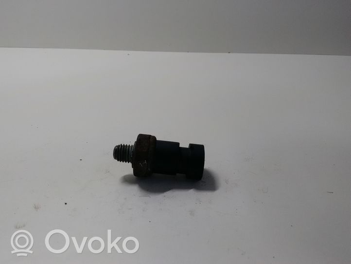 Opel Astra G Sensore di pressione dell’olio 24577642