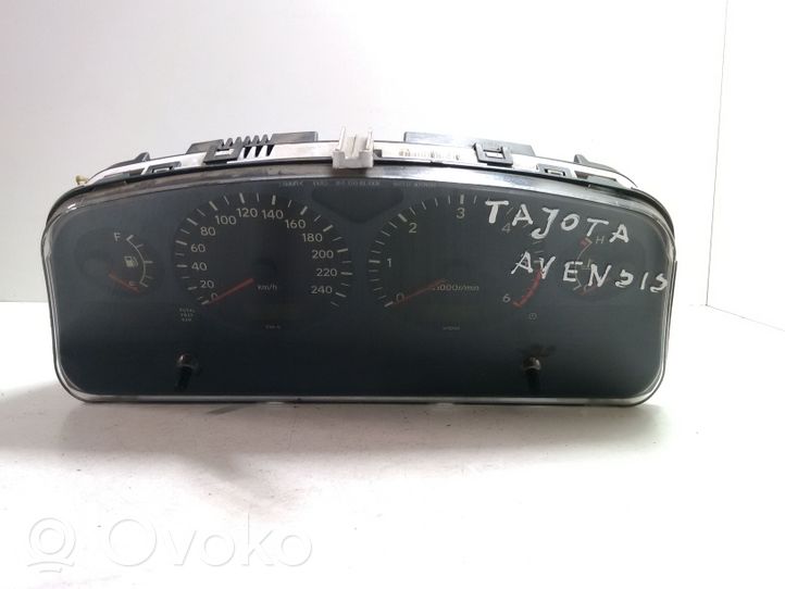 Toyota Avensis T220 Tachimetro (quadro strumenti) 88458014