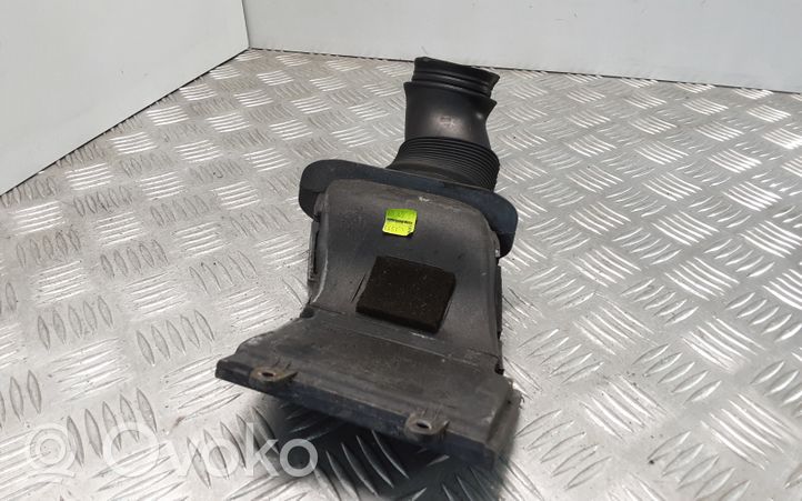 Smart ForTwo I Parte del condotto di aspirazione dell'aria 0003581V004