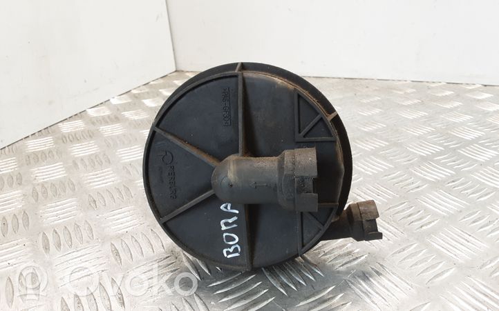 Volkswagen Bora Secondary air pump 06A131333C