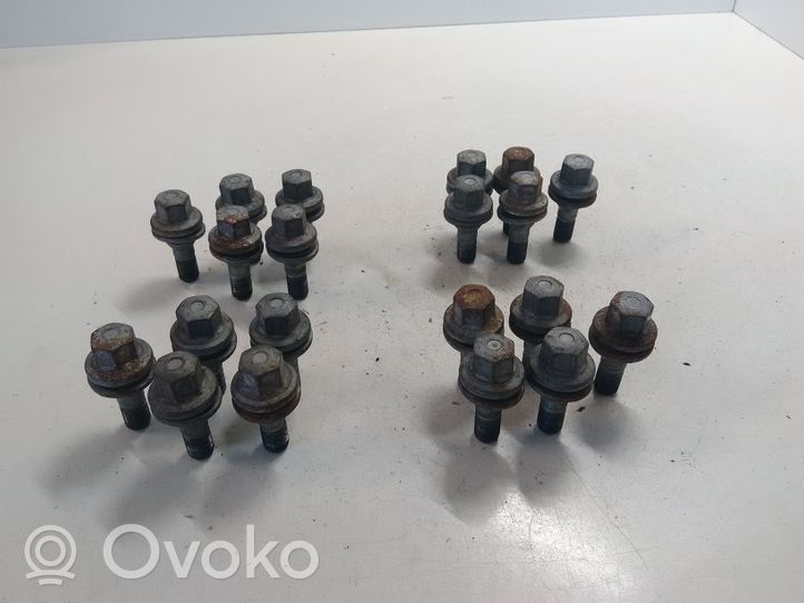 Citroen C5 Nuts/bolts 