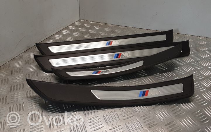 BMW 5 F10 F11 Sliekšņu apdares komplekts (iekšējais) 51478050051