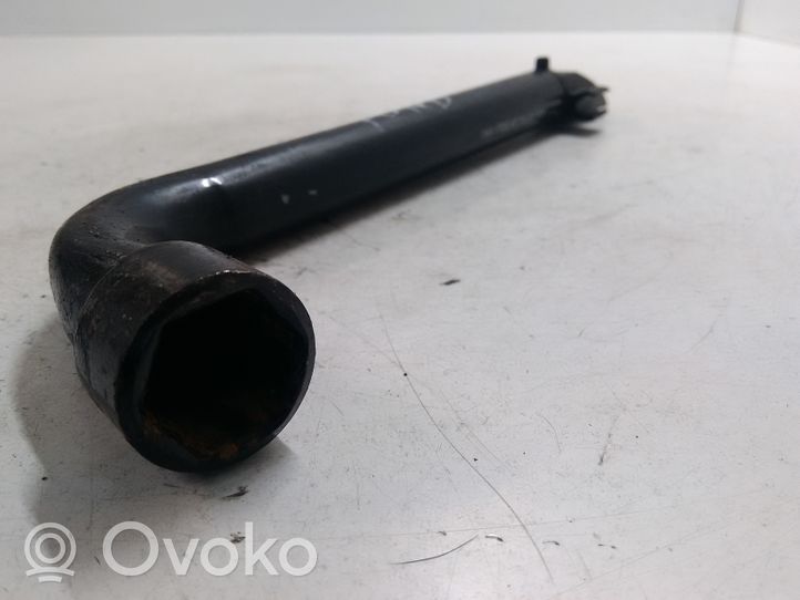 Volvo V50 Klucz do śrub / nakrętek kół 1X4A17032AC