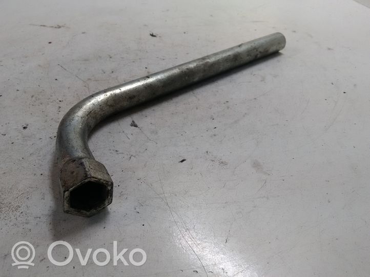 Volkswagen Golf V Chiave per dadi della ruota 17MM