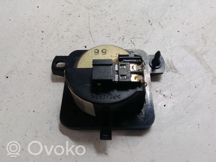 Volvo V70 Altavoz del panel 3533623