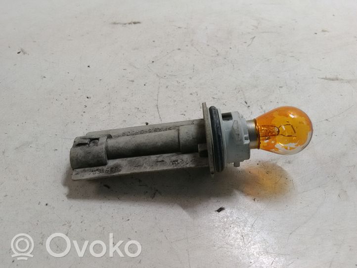 Nissan Primastar Element lampy przedniej 89391694