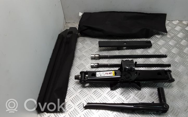 Chrysler Grand Voyager V Kit d’outils 04766498AA