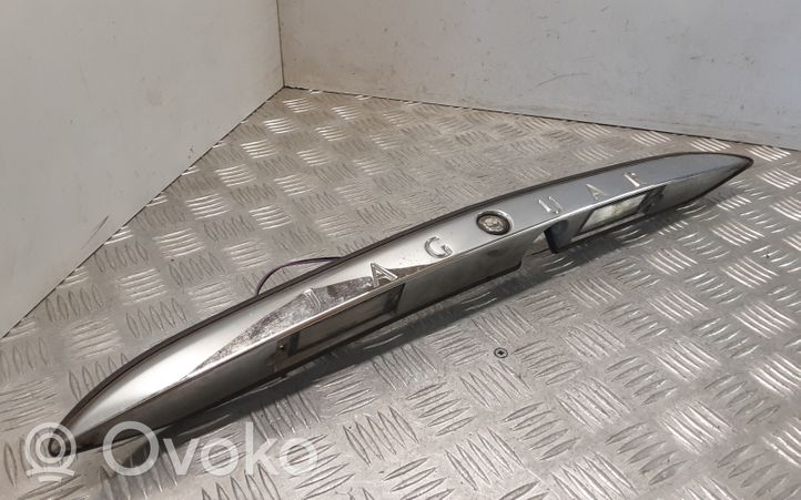 Jaguar S-Type Trunk door license plate light bar XR8313550AC