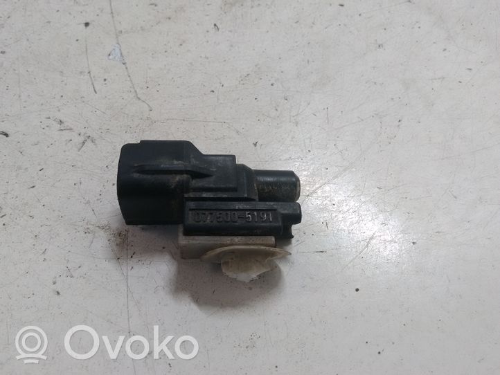 Toyota Corolla Verso E121 Czujnik temperatury zewnętrznej 0775005191