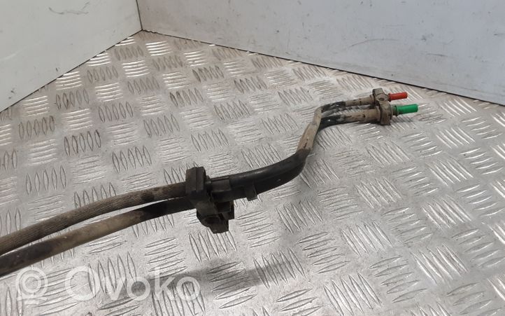 Renault Trafic II (X83) Tuyau d'alimentation conduite de carburant 