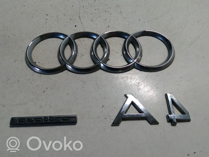 Audi A4 S4 B8 8K Logo/stemma case automobilistiche 8H0853737