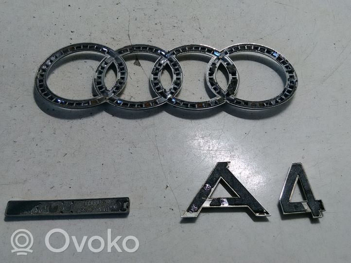 Audi A4 S4 B8 8K Logo/stemma case automobilistiche 8H0853737