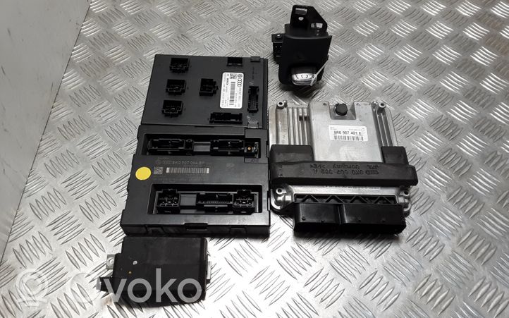 Audi A4 Allroad Komputer / Sterownik ECU i komplet kluczy 8R0907401E